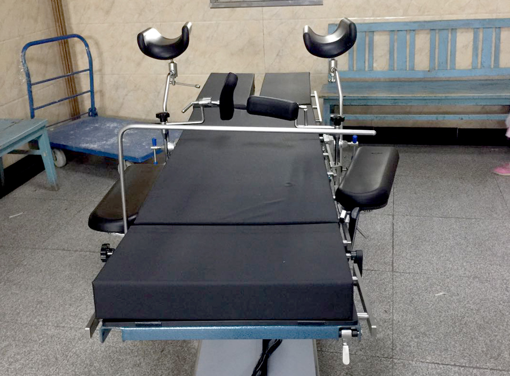 Electric Hydraulic Surgery Table