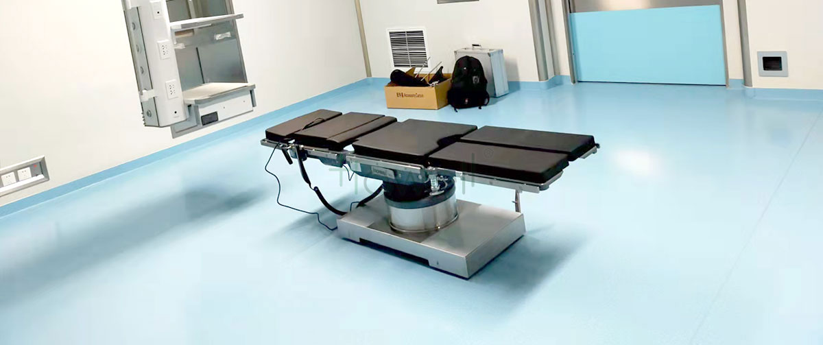 table d'opération pour neurochirurgie