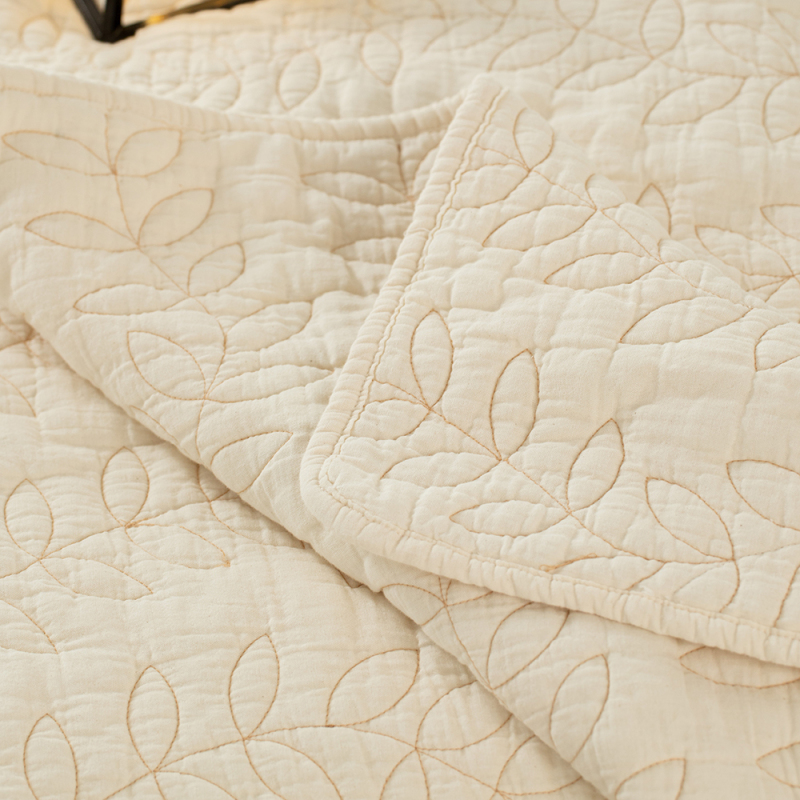 Delight Home cotton quilt