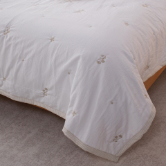 Faux Cotton-Linen Embroidery Quilt