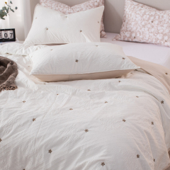 Jacquard Polyester quilted quilt set
