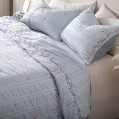 Seersucker Quilted Quilt 100% Polyester