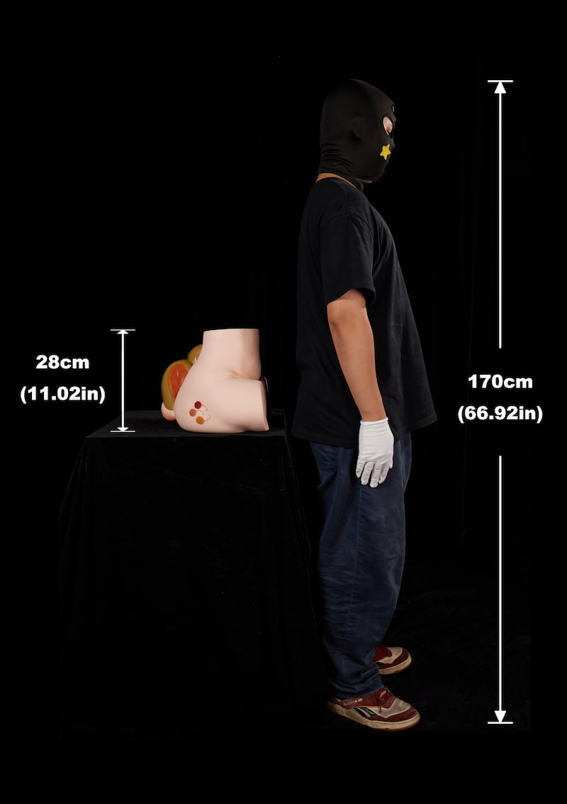 PA-Peppy: This side-profile comparison image demonstrates the product's lateral volume and 28cm (11.02in) height, placing it alongside a 170cm (66.92in) tall adult male standing in profile for direct scale reference.