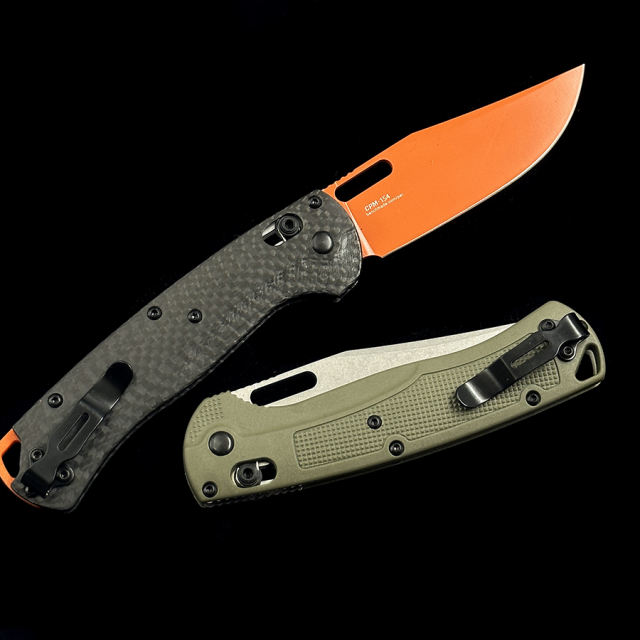 Benchmade 15535 Hunt Taggedout AXIS  CPM-154 Blade Folding Knife