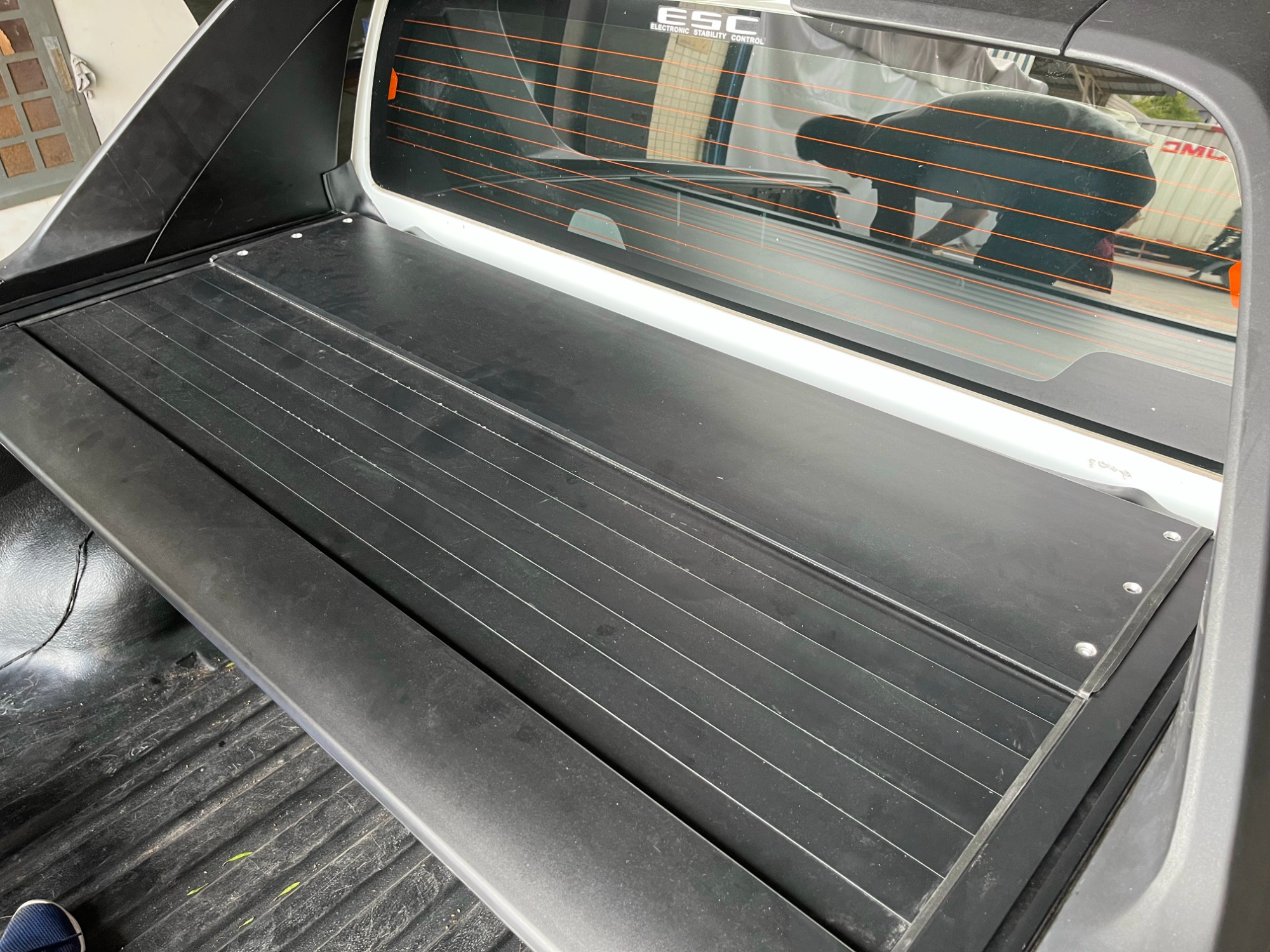 Truck Bed Tonneau Cover for 4x4 Pickup Different Models