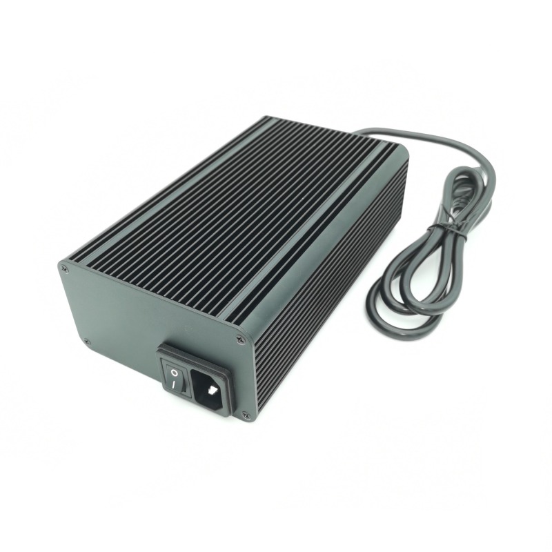 Smart Dustproof design 54.6V 5A Lithium battery charger For 48V 13S Li-ion Battery charger Electric Scooter E-bike motorcycle