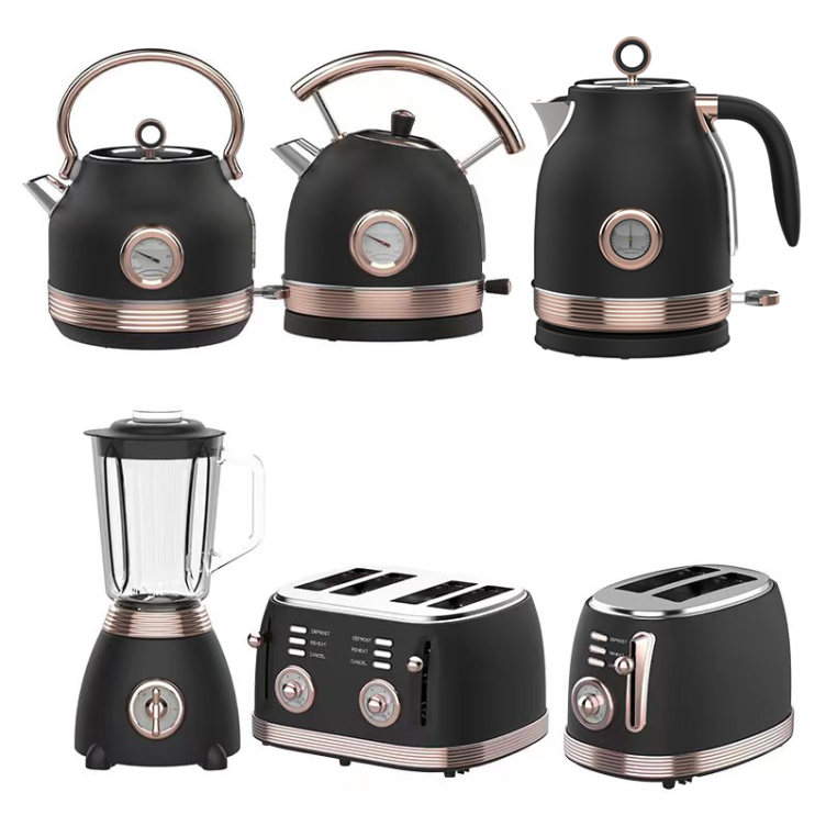 Retro toaster and kettle set