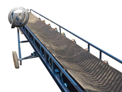 Tailored Efficiency: Exploring the Advantages of Custom Conveyor Belts in Industrial Applications