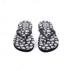 China Factory Customized Personalized Brand Beach Rubber Flip Flops