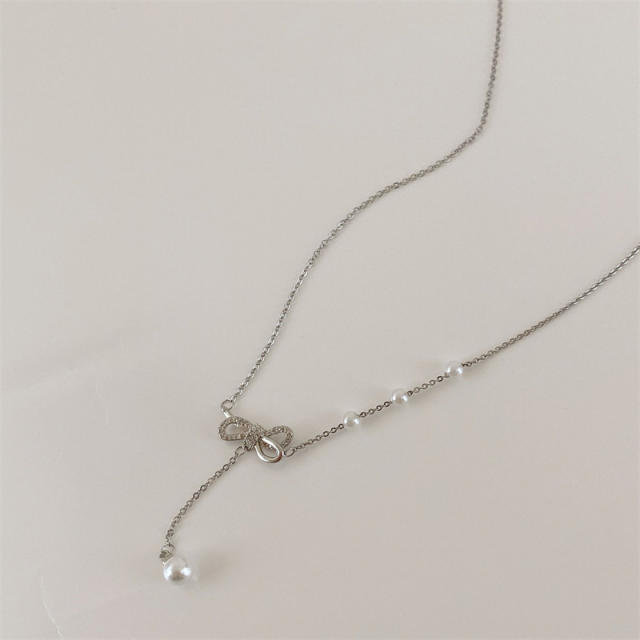 Delicate hollow bow dainty necklace