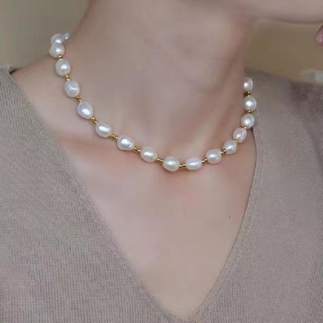 Vintage waterpearl beaded choker