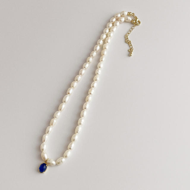 Vintage baroque pearl choker necklace