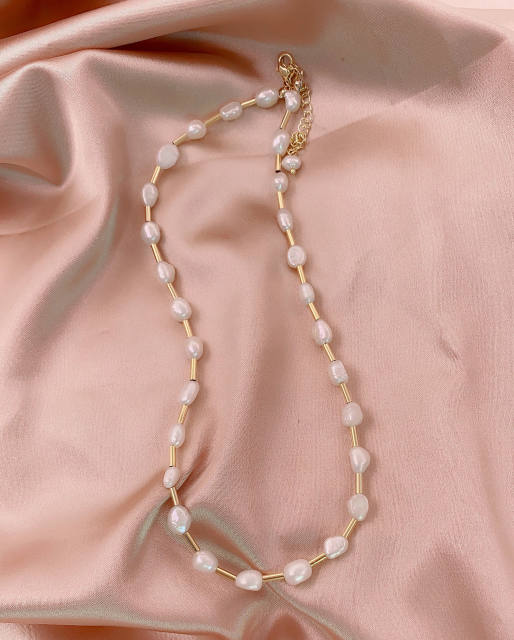 Vintage waterpearl beaded choker