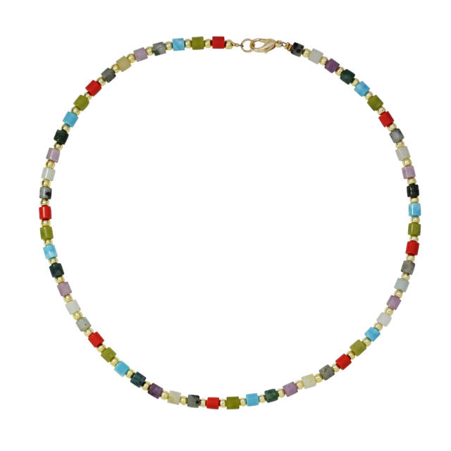 Holiday color agate beaded choker necklace