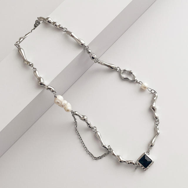 Fashion metal chain pearl necklace
