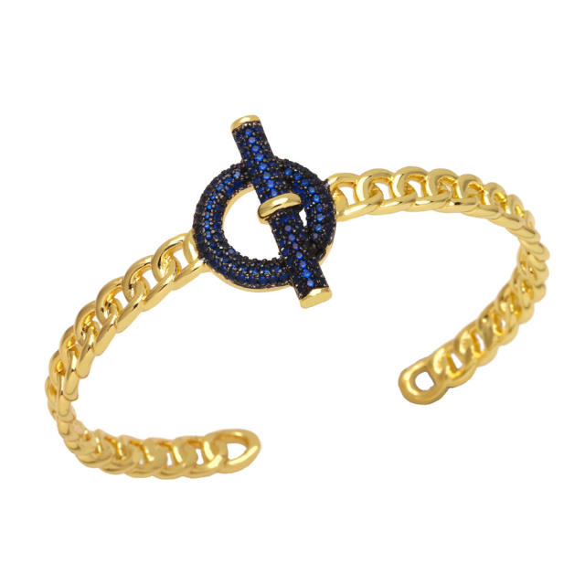 Color diamond toggle gold color chain bracelet