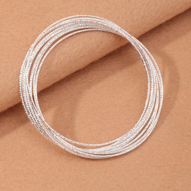 Bangle bracelet