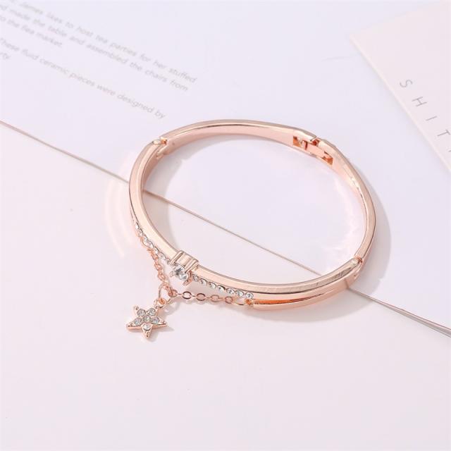 Five-pointed star inlaid rhinestone charm bangle