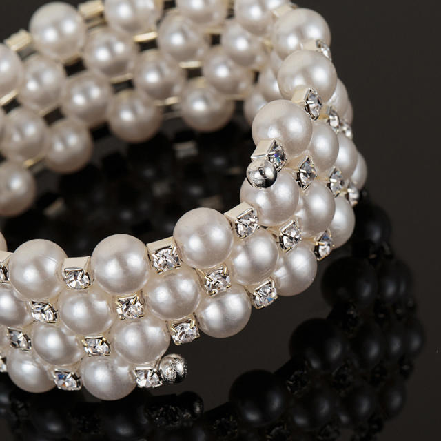 Natural pearl layer bangle