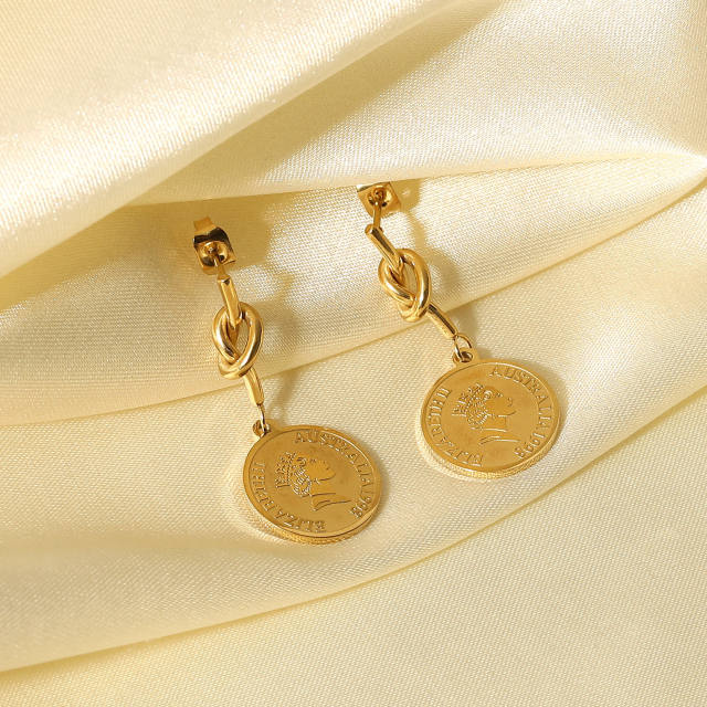 14KG Queen Elizabeth portrait dangle earrings