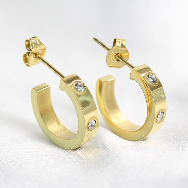 Diamond U shape titanium steel earings