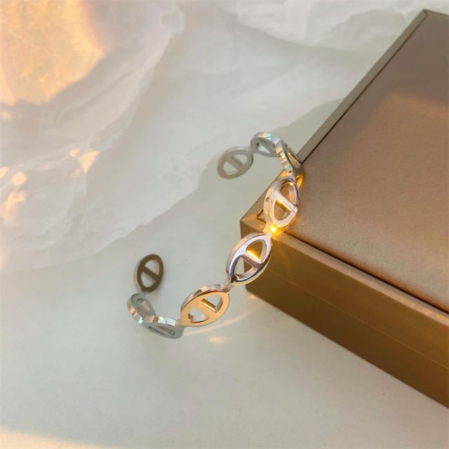 Fashion CD letter titanium steel bracelet