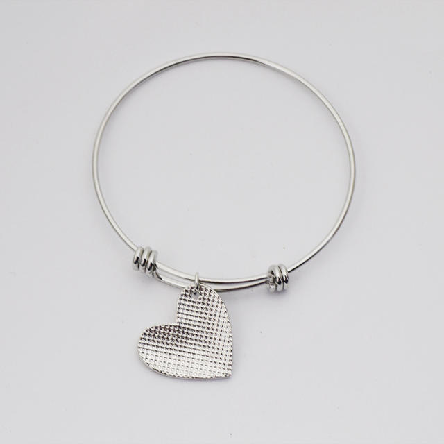 Engraved heart charm expandable bangle