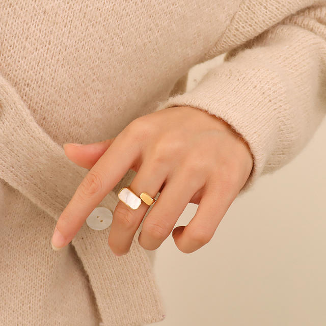 White shell open ring