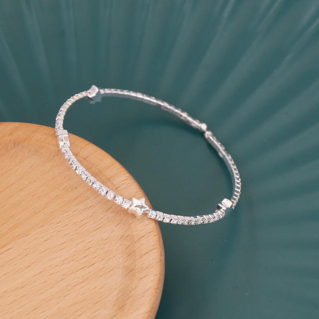 Diamond elastic bangle