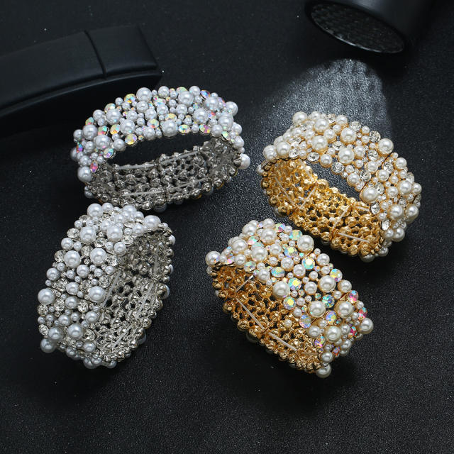 Luxury pearl rhinestone statement elastic bangle