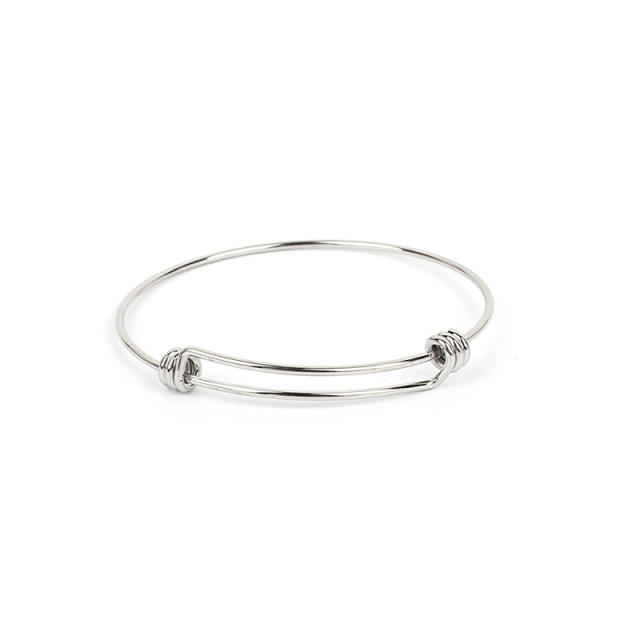 Expandable alloy bangle