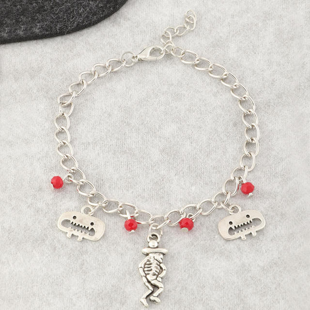 Skull charm chain bracelet