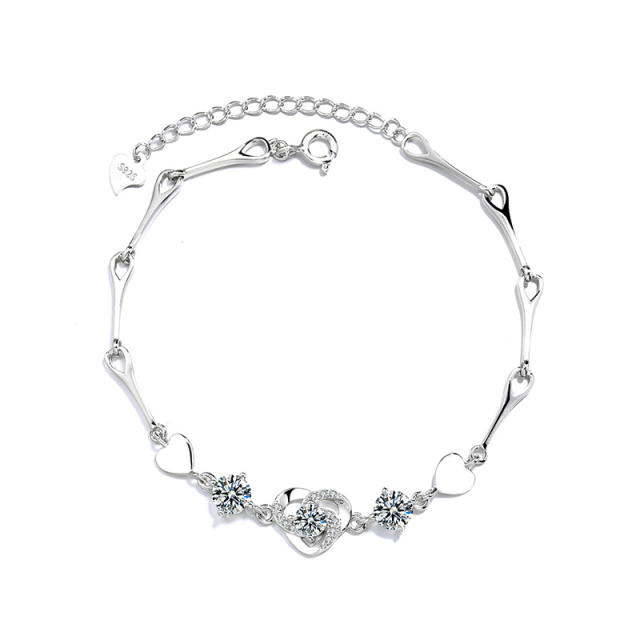 Sterling silver heart-shaped chain bracelet