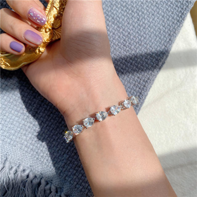 Cubic zirconia wather drop diamond bracelet