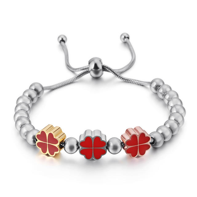 Clover bead bracelet