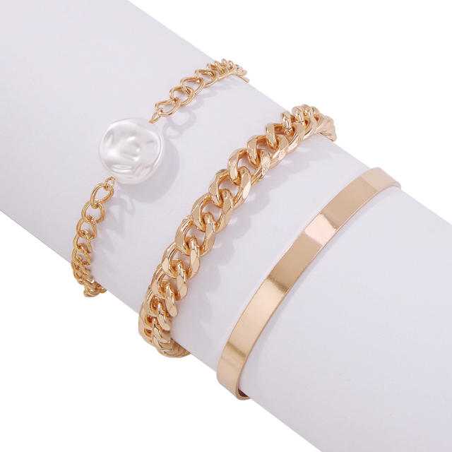 Pearl chain bangle set