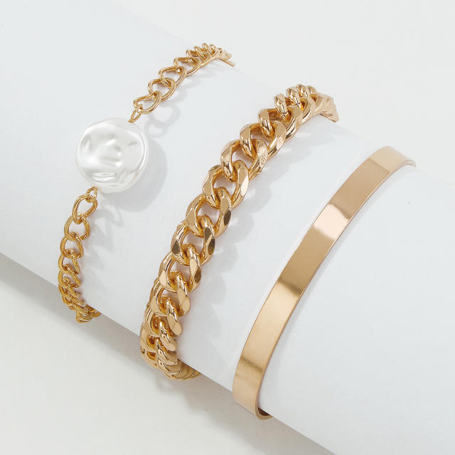 Pearl chain bangle set