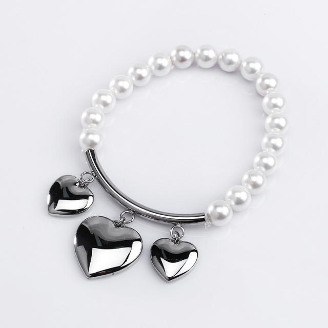 Heart charm pearl bracelet