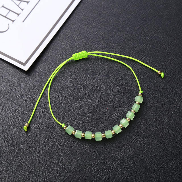 Crystal beads string bracelet