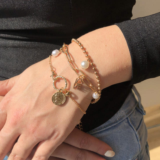 Chain bracelet set