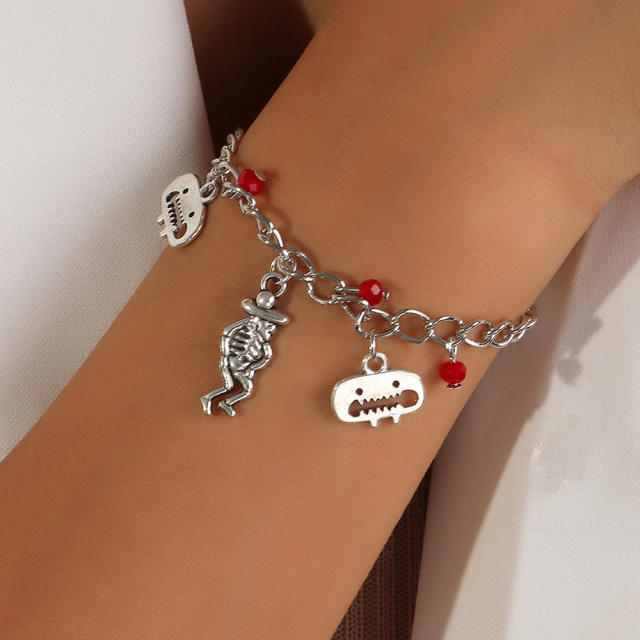 Skull charm chain bracelet