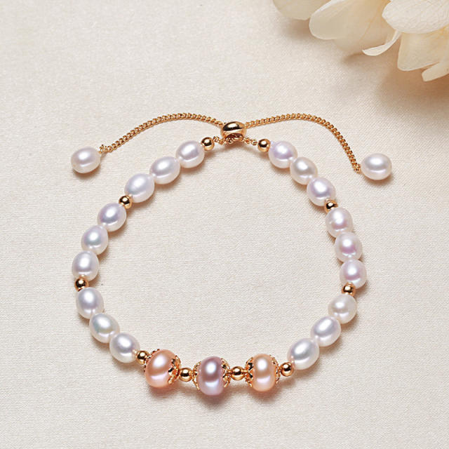 Freshwater pearl bracelet