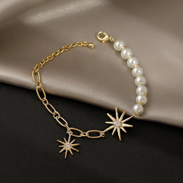 Eight awn star pearl bracelet