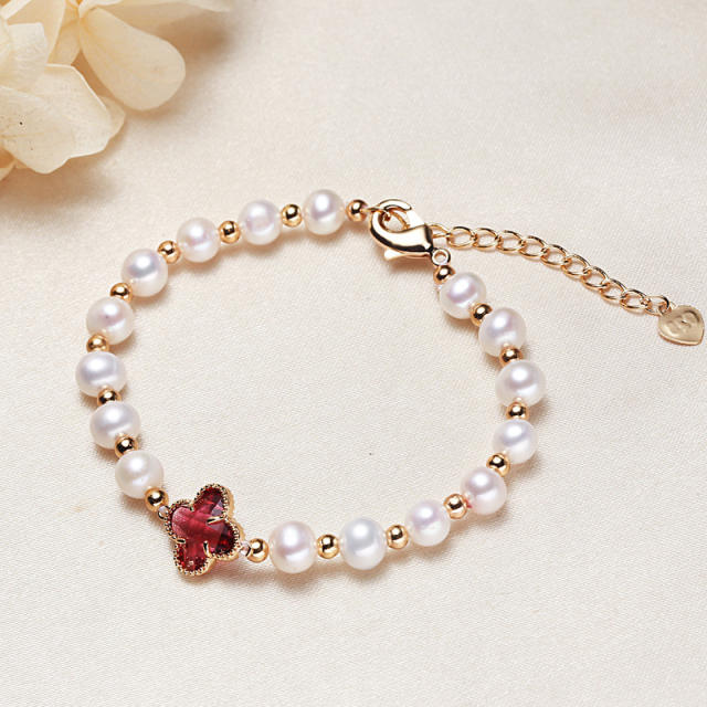 Clover freshwater pearl bracelet