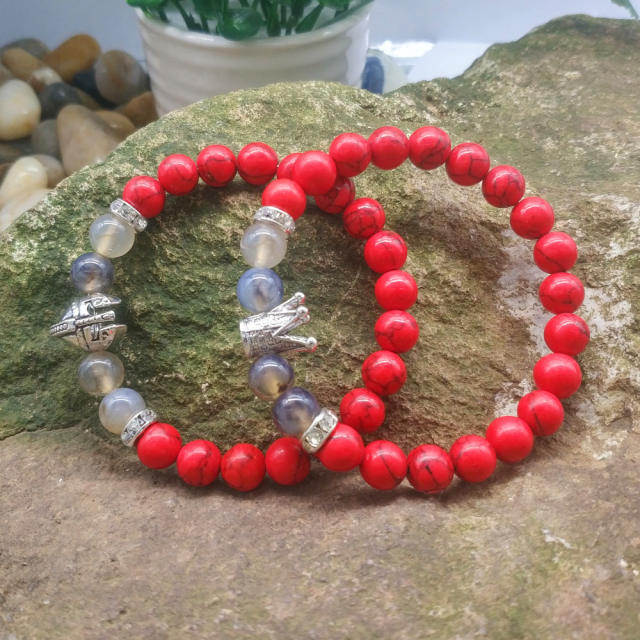 Crown natural stone bead bracelet