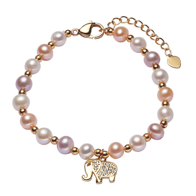 Elephant charm freshwater pearl bracelet