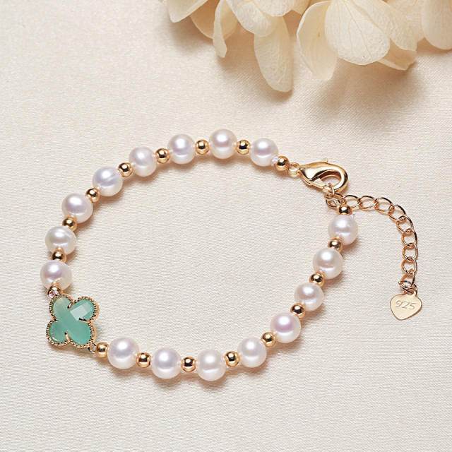 Clover freshwater pearl bracelet