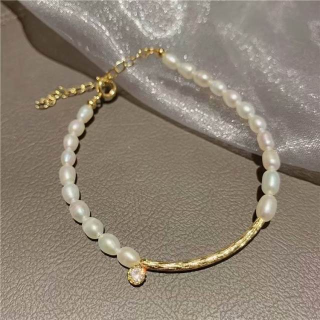 Natural pearl bracelet