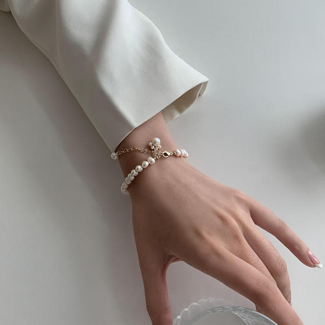 Natural pearl cat foot charm bracelet