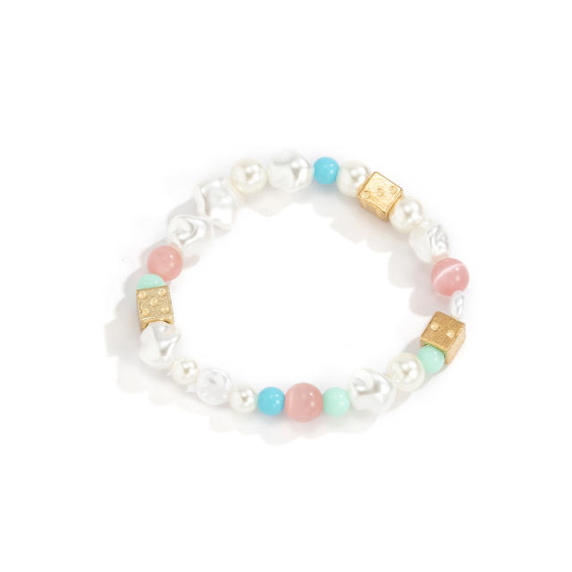 Baroque pearl bracelet